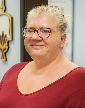 Catherine Knowles, LMT